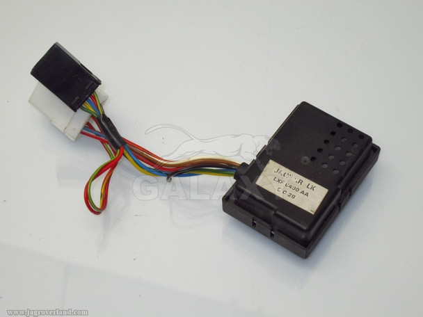 95-97 XJ6 Left Instrument Information Alarm Speaker Module LXF6490Aa