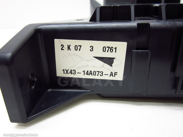 02-06 X-Type Fuse Box 1X43-14A073-Af