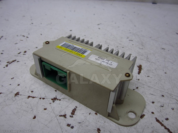 00-02 S-Type Front Speaker Amp Yw4F18T805-Ab