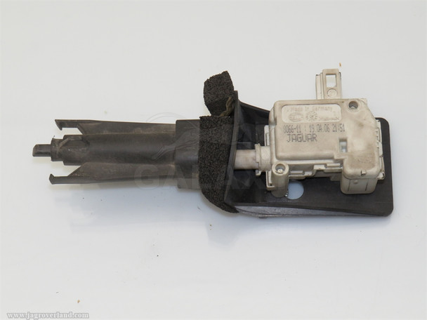 Gas Door Actuator XR855934 XR857532 05-08 S-Type with Housing 
