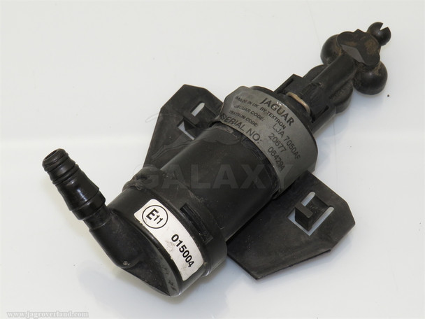 Washer Nozzle LJA7050AF 97-06 XK8 XKR RH Headlamp Power wash jet