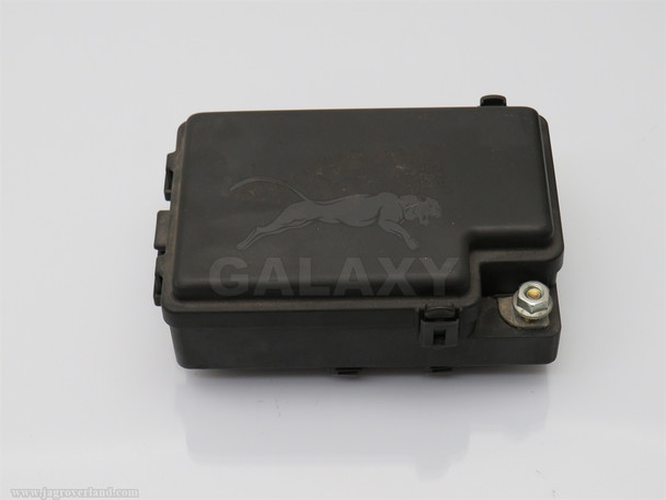 Fuse Box 2003 Jaguar XK8 XKR LJG2822AB