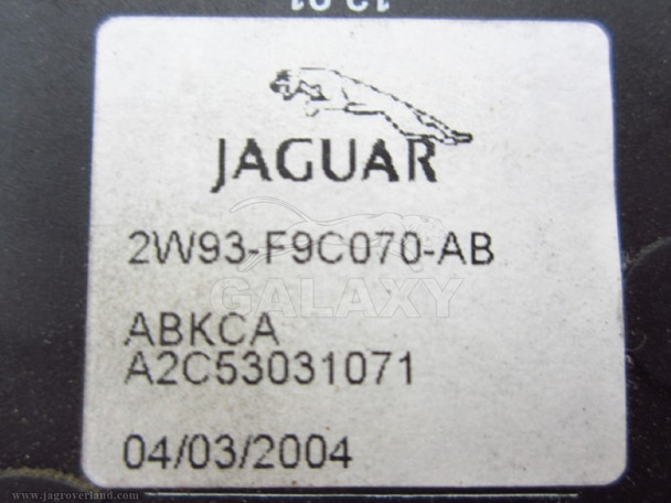 04-06 XJ8 XJR Vdp Fuel Filler Actuator Pump 2W93-F9C070-Ab C2C4240