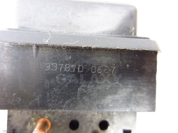 79-87 XJ6 Dome Light Switch #1 4-Pin 33787D