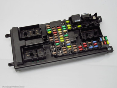 大人気 Body C2D20176 ECU Box Fuse L XJ Jaguar 10-13 Module Control キャットフード
