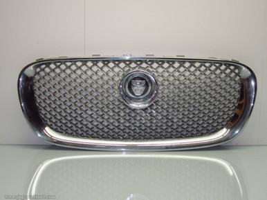 ジャグラー　 09-11 XF R Front Radiator Grille C2Z3832 8X23-018K28-Aa 8X23-8A100