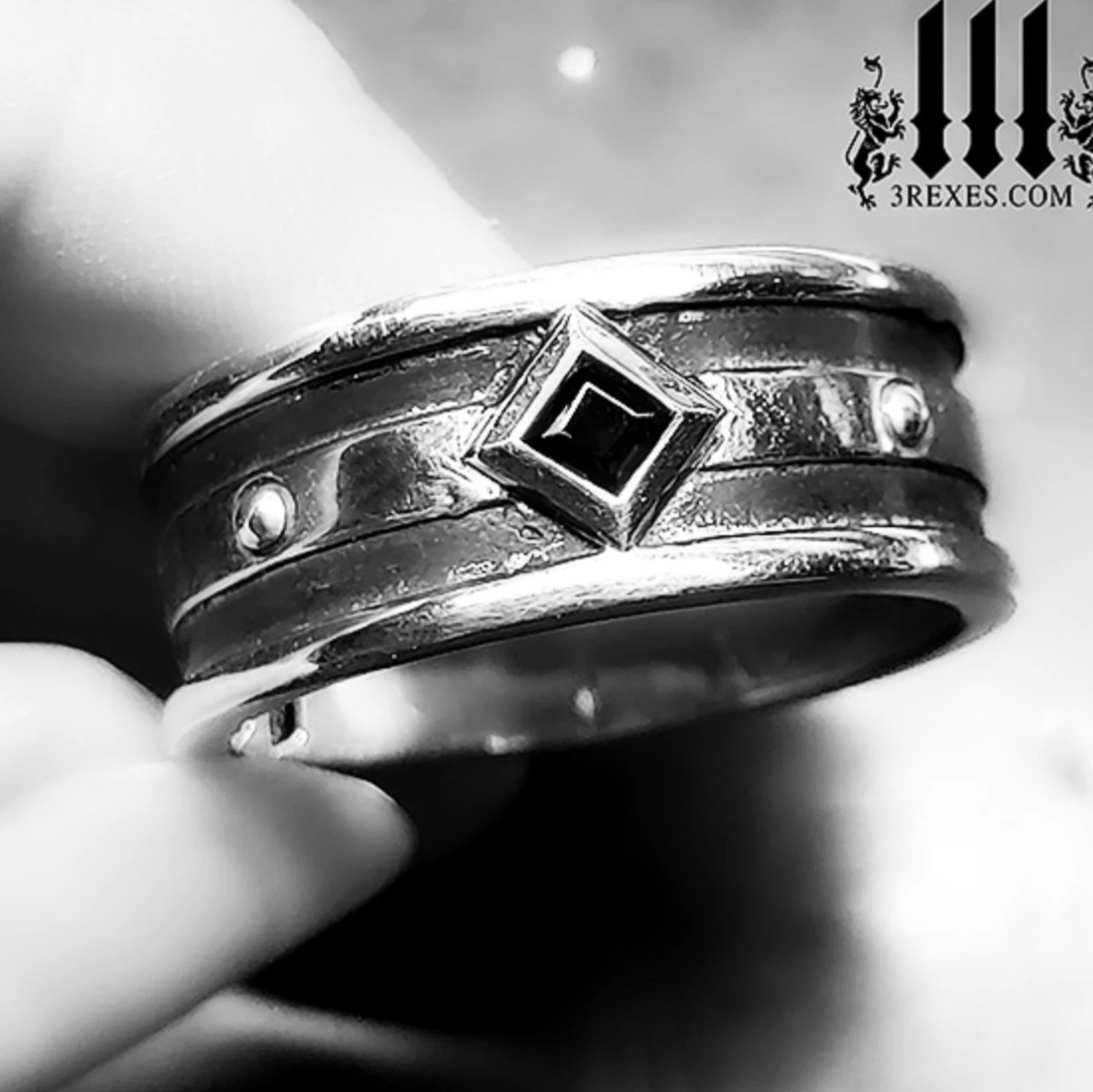 6mm/8mm Black Titanium Ring for Men Women Beveled Edge Polished Brushed  Comfort Fit (Black(6MM), 9)|Amazon.com