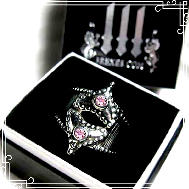 Fairy Tale Gothic Heart Ring - 3 Rexes Jewelry