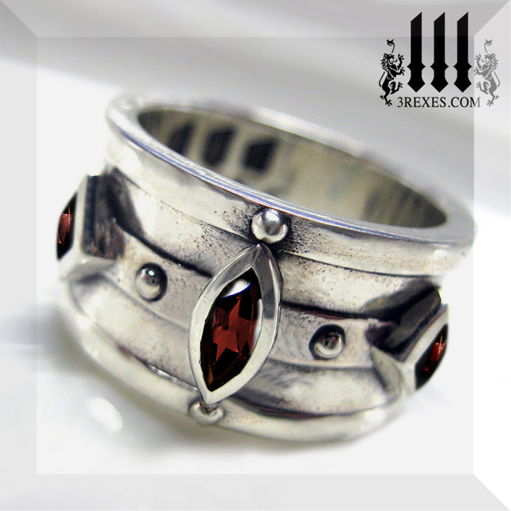 Gothic wedding rings for men and women. Celtic engagement bands for the