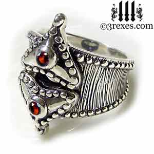 studded-hearts-fairy-tale-gothic-silver-ring-side-garnet-300.jpg