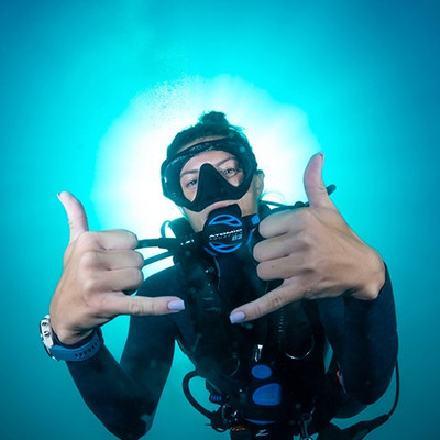 A Deep Dive into the Scuba Gear Market: The Economic Ripple Effect