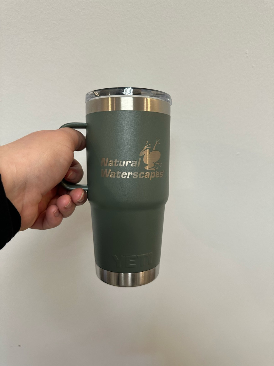 Yeti Rambler Travel Mug Camp Green 20oz - Natural Waterscapes