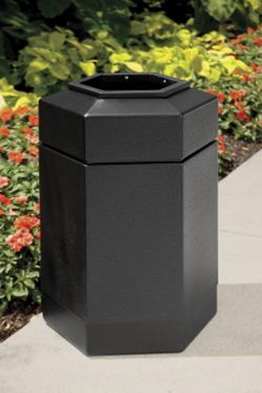 30 Gallon All Season Indoor Outdoor Hexagon Plastic Garbage Can Outside