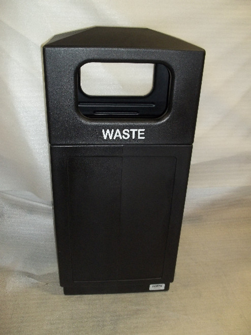 39 Gallon Indoor Outdoor Forte Dome Top Plastic Waste Can 8001995 Black
