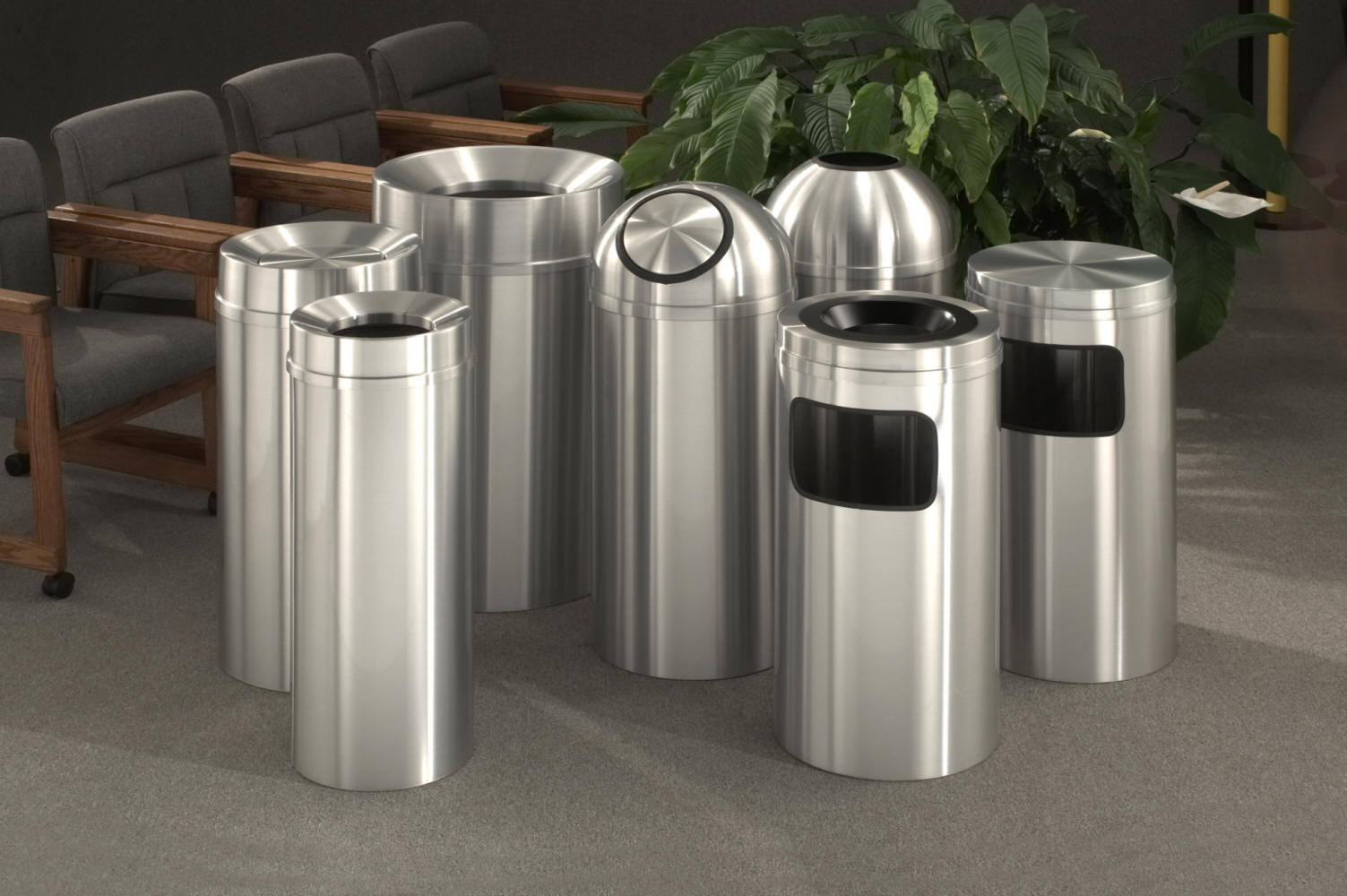 https://cdn11.bigcommerce.com/s-xjktrxdn/product_images/uploaded_images/glaro-new-yorker-receptacles.jpg