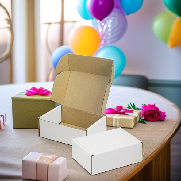 Die Cut Box with Locking Lid - 125x97x47mm