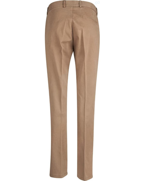 Tan chinos for women featuring a sleek design, with pockets and a logo. Suitable as stylish trousers.