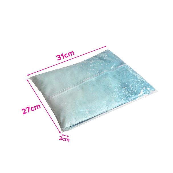 A hooded change towel in light blue with a zip, measuring 31cm x 27cm x 3cm, featuring a logo.