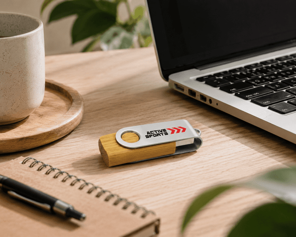 Helix 4GB Bamboo Flash Drive