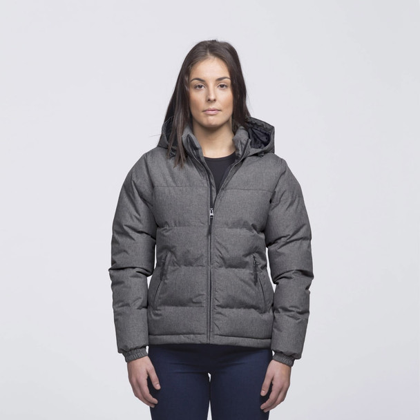 A puffer jacket in grey, featuring a hood and a zip front, worn by a model against a plain background. A puffer jacket in grey, featuring a hood and a zip front, worn by a model against a plain background.