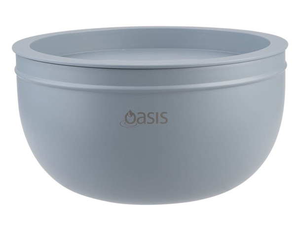 A double wall salad bowl in light grey, featuring a lid and an Oasis logo.