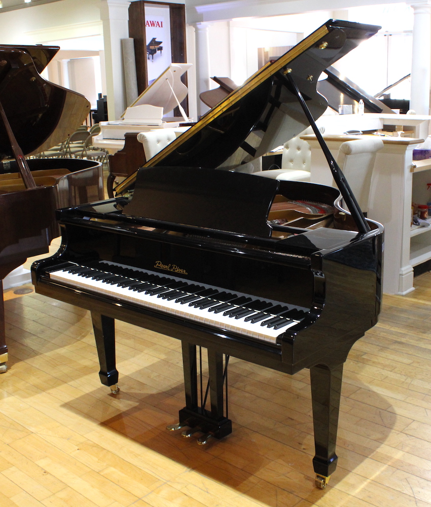 Pearl River 4'7" GP142 Grand Piano | Polished Ebony