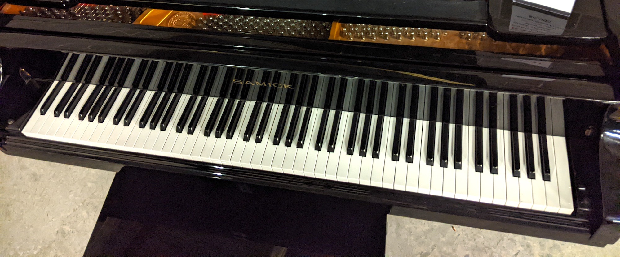 Samick SIG-40PD Grand Piano | Polished Ebony