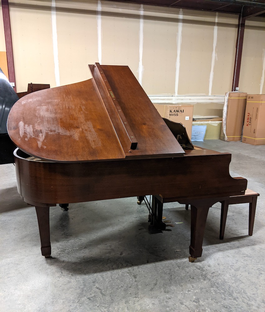 Yamaha 5'3" G1 Baby Grand Piano | Satin Walnut