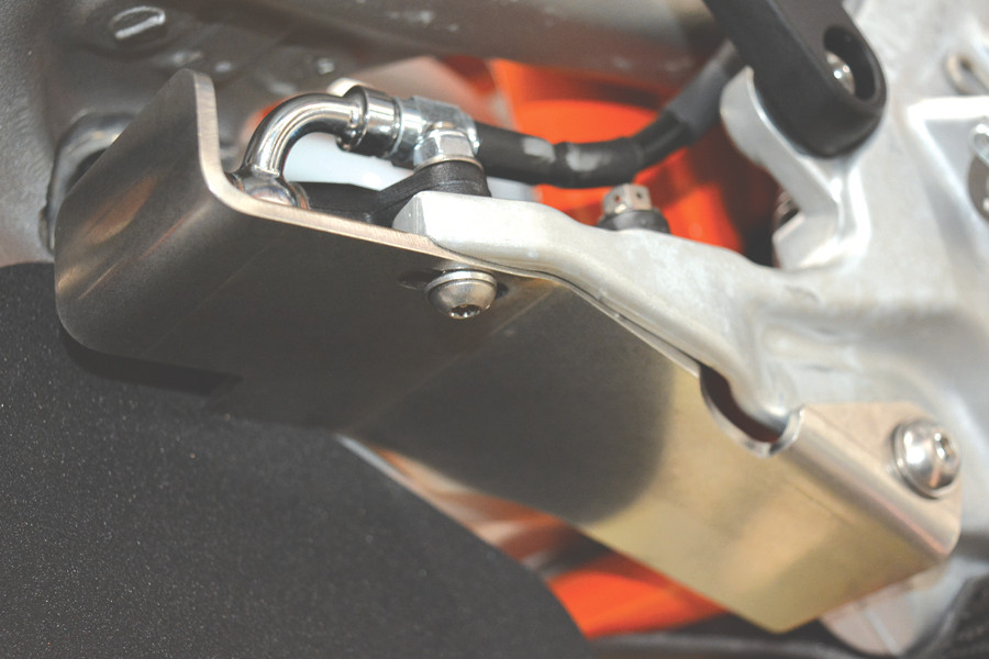 Ktm 690 Rear Brake Rotor Rear Brake Master Cylinder Protection - KTM/GG/HQV 690/700/701