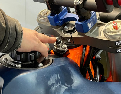 Damper Munt kit installed w/out damper