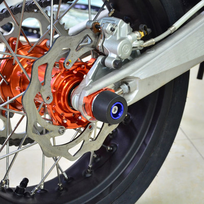 Rear Wheel Axle Sliders Crash Pad Protector For KTM & Husqvarna