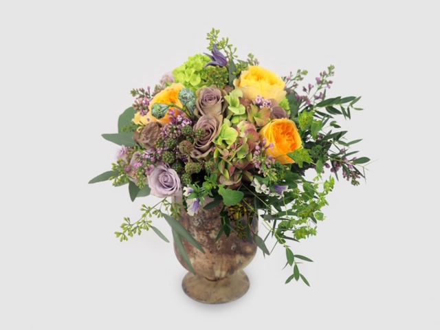 Mitaka New York Flowers Mitaka Collection Centerpiece Plus sassy