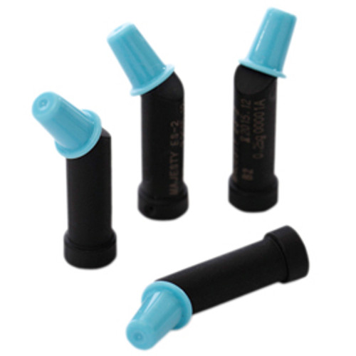 Clearfil Majesty Esthetic ES-2 Premium A4D PLT Compules. Light-Cure Restorative