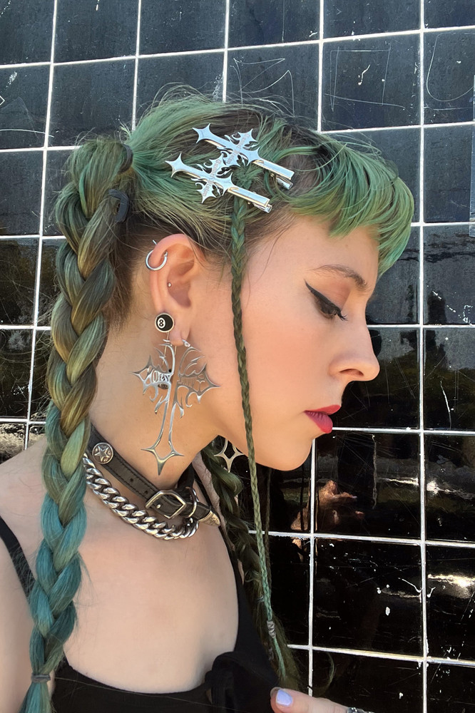 Gothique Cross Earrings