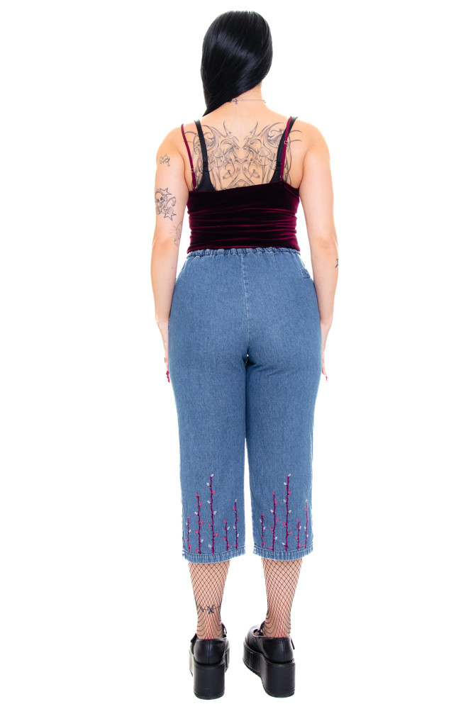 Vintage 90's Embroidered Denim Capris - S/M/L
