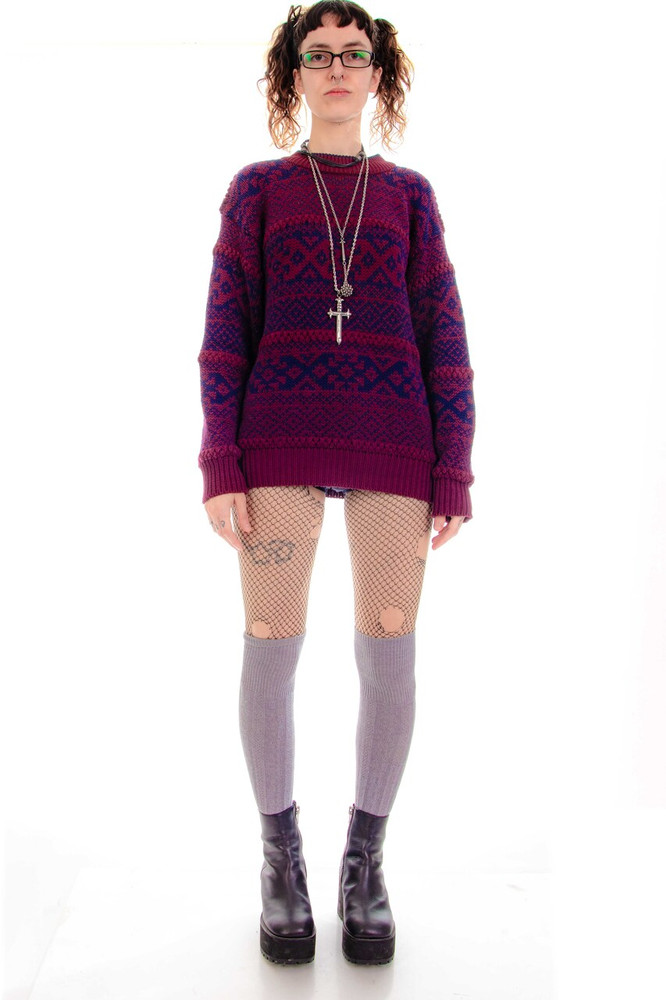 Vintage Y2K Cozy Cotton Pullover Sweater - One Size Fits Many