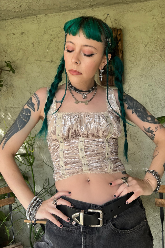 TUNNEL VISION SECONDHAND (GRADE A) Lexi Cream Velvet Burnout Grommet Top