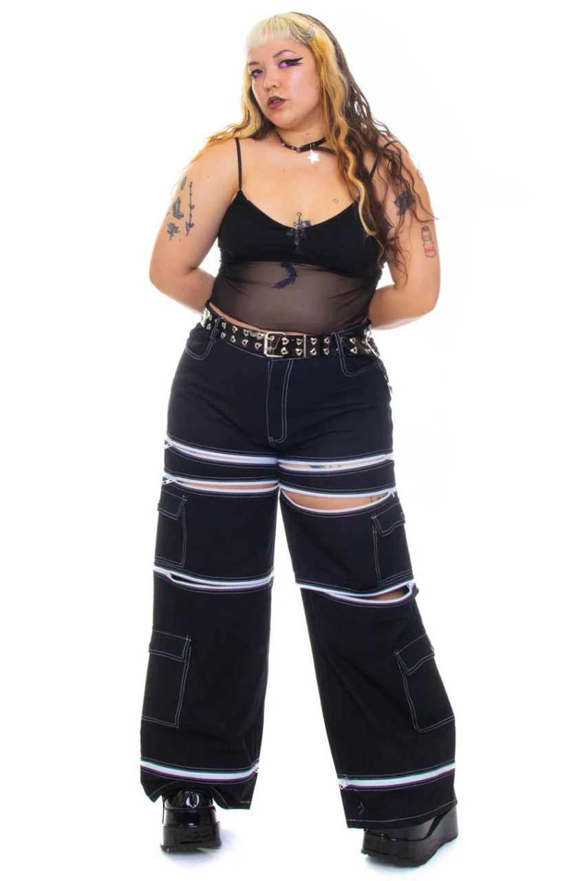 Black 5-in-1 Convertible Zip-Off Cargo Pants - Tunnel Vision