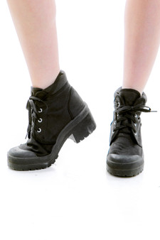 Vintage 90's Everyday Walkin' Shoes