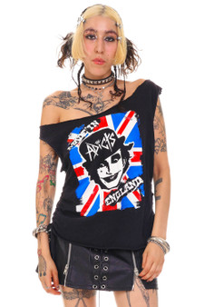 Vintage Y2K The Addicts Graphic T-Shirt