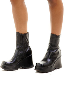 Vintage 90's Vegan Trekkers