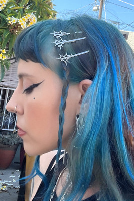 Exploding Hearts Hair Pins