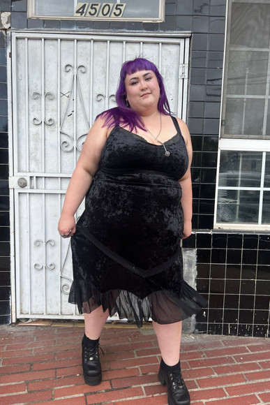 Luci Black Velvet Midi Dress