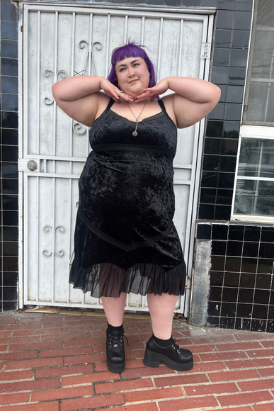 Luci Black Velvet Midi Dress