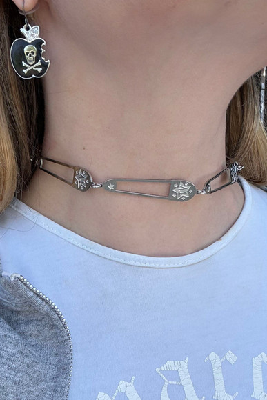 Abstract Pin Choker Details Stainless steel