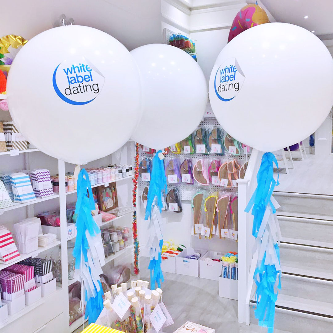 square-custom-giant-balloons.jpg