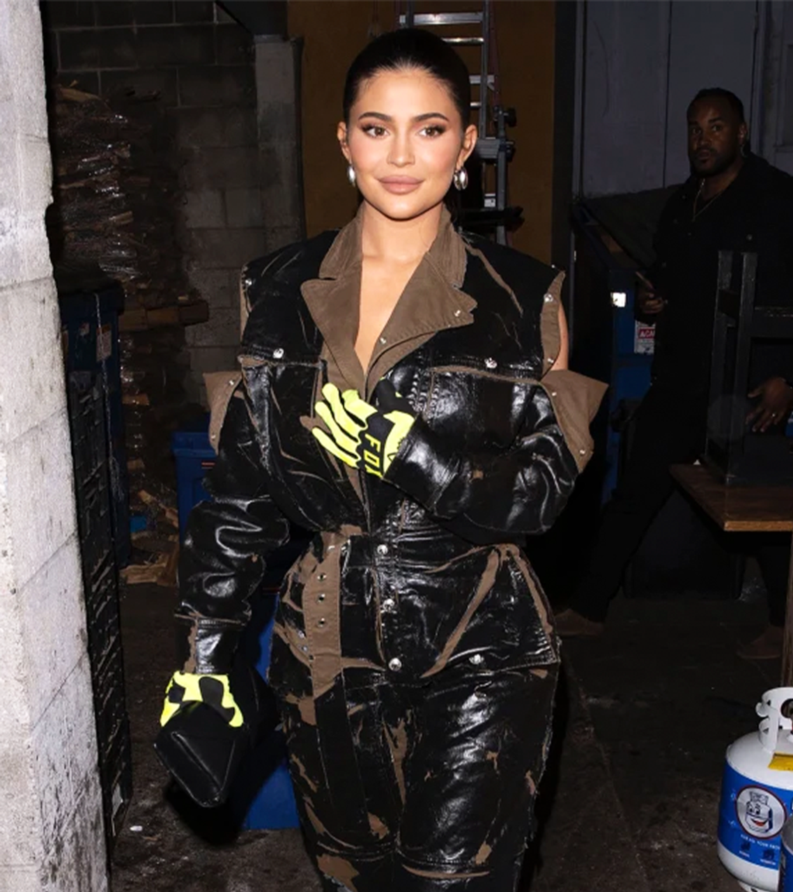 Kylie Jenner Off The Shoulders Black Leather Jacket 2022 | lupon.gov.ph