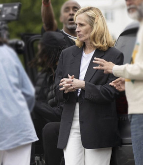 Julia Roberts After The Hunt Black Coat