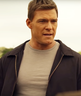 Reacher 2022 Alan Ritchson Black Jacket 1 Reacher 2022 Alan Ritchson Black Jacket 1