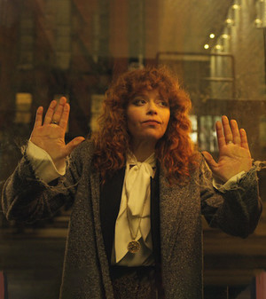Russian Doll S02 Natasha Lyonne Grey Coat 11